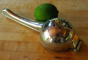 manual lemon juicer